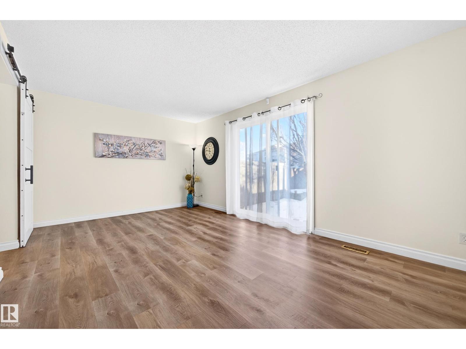 107 Woodstock Nw, Edmonton, Alberta  T5T 0H6 - Photo 4 - E4476528