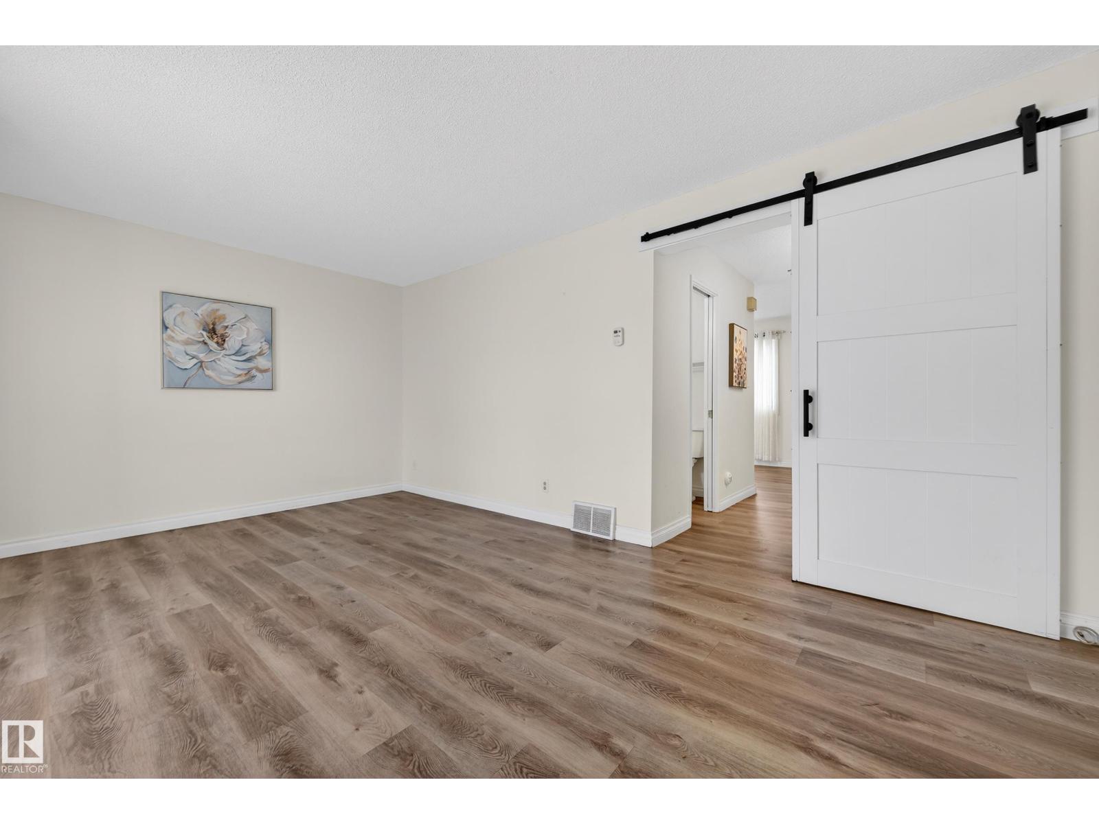 107 Woodstock Nw, Edmonton, Alberta  T5T 0H6 - Photo 5 - E4476528