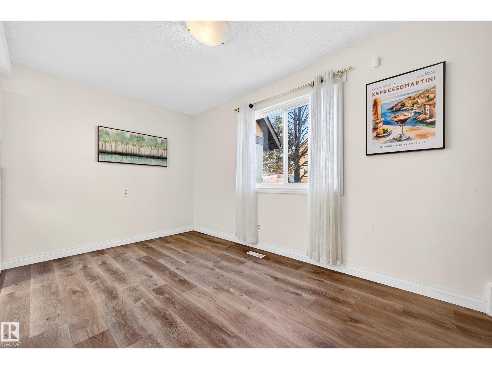 107 Woodstock Nw, Edmonton, Alberta  T5T 0H6 - Photo 9 - E4476528