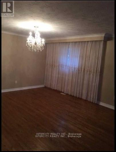 167 Silverstone Drive, Toronto, Ontario  M9V 3H1 - Photo 5 - W12839392