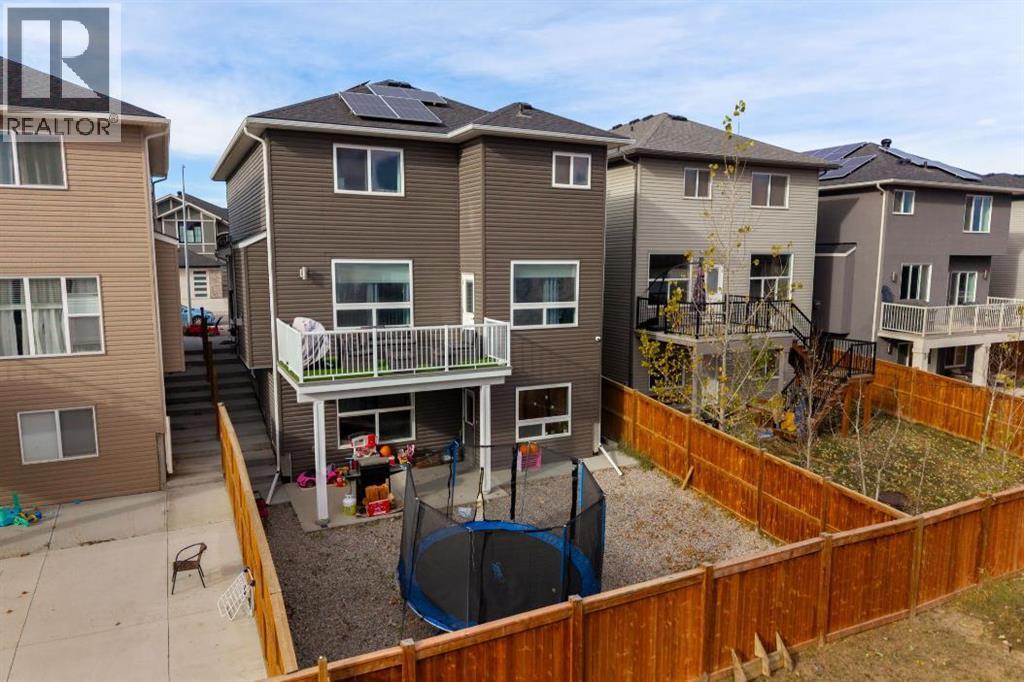 106 Baysprings Gardens Sw, Airdrie, Alberta  T4B 5C6 - Photo 8 - A2286948