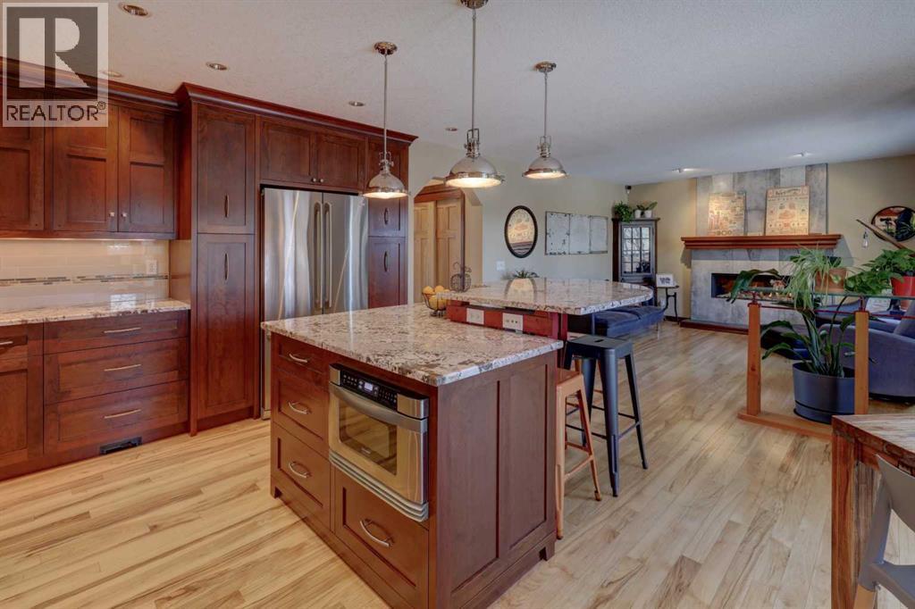 66 Scimitar Point Nw, Calgary, Alberta  T3L 2B3 - Photo 5 - A2289846