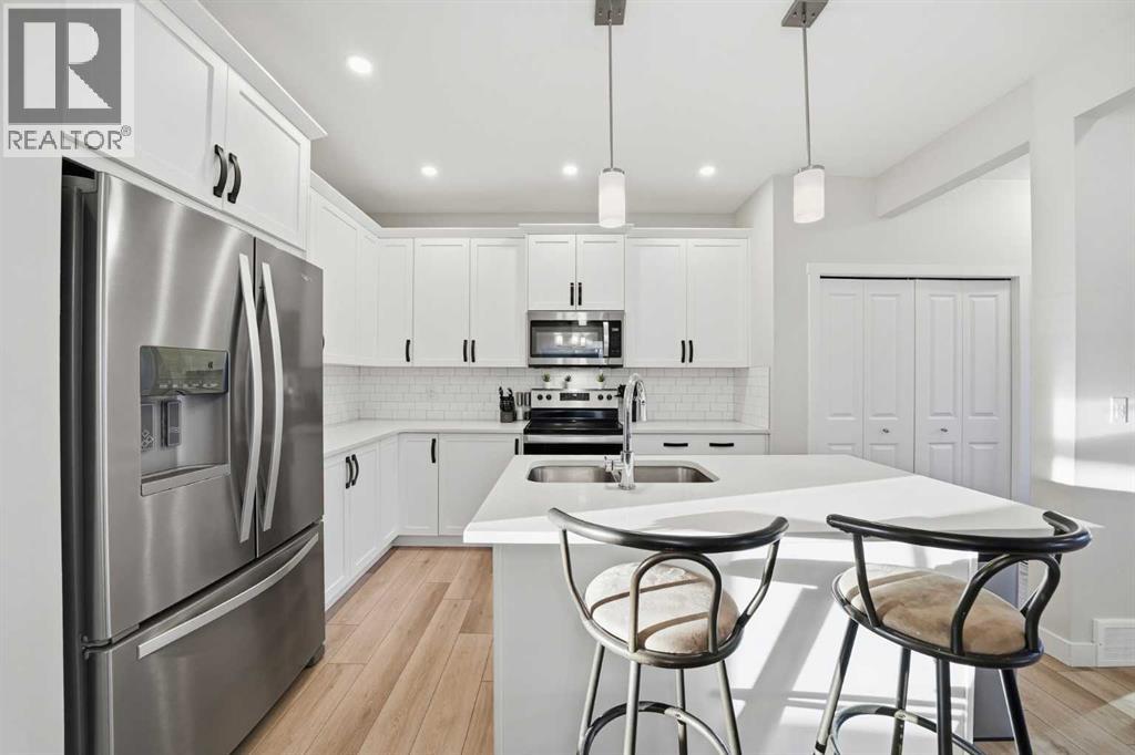 352 Bayview Street Sw, Airdrie, Alberta T4B 5G3 - Photo 2 - A2291309