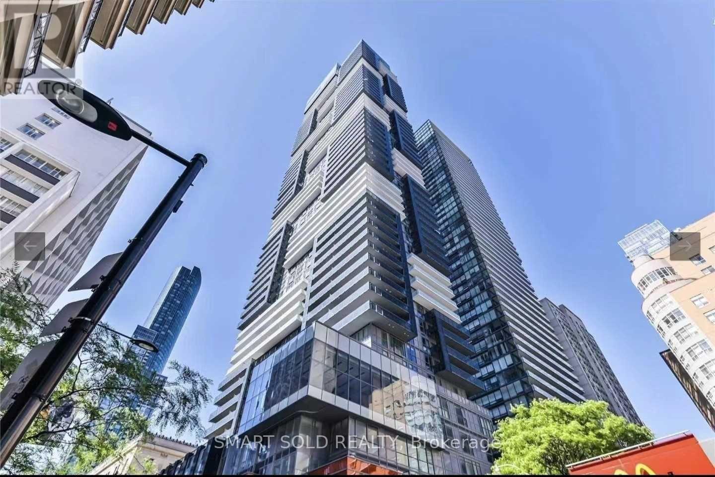 2211 - 7 GRENVILLE STREET, Toronto, Ontario