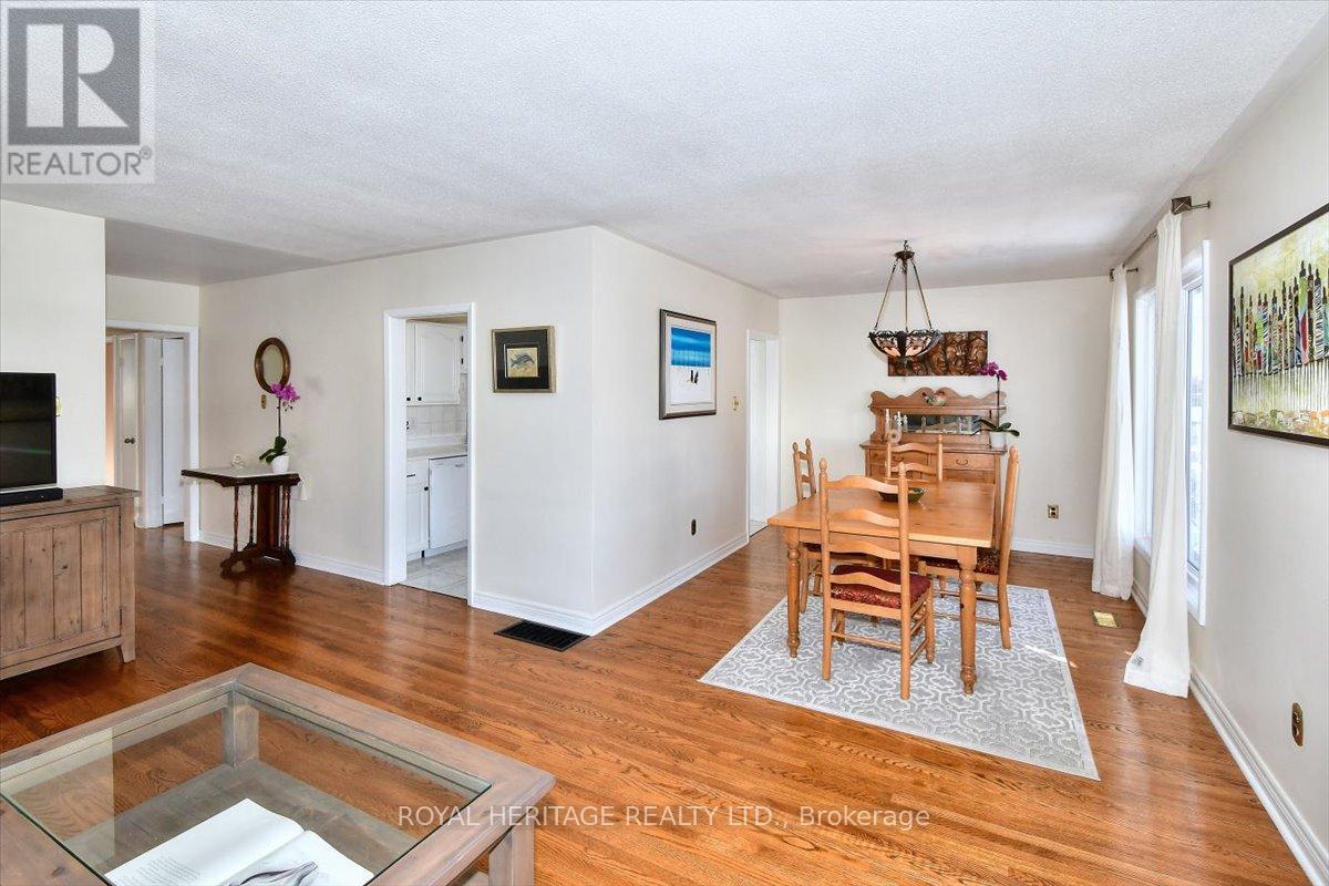 273 Maxwell Avenue W, Peterborough, Ontario K9J 1B4 - Photo 10 - X12603614