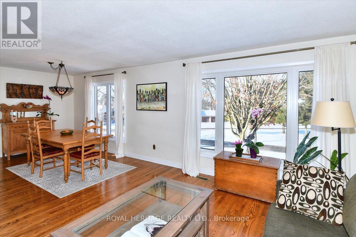 273 Maxwell Avenue W, Peterborough, Ontario K9J 1B4 - Photo 9 - X12603614