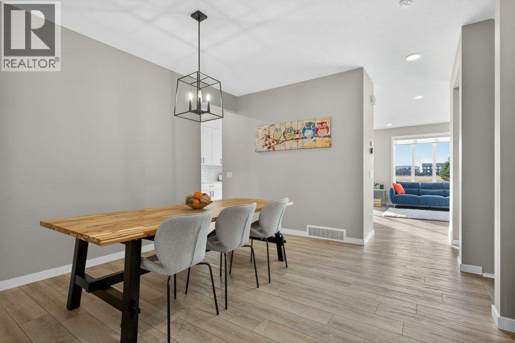 665 Creekmill Court Sw, Airdrie, Alberta  T4B 5J8 - Photo 7 - A2287010