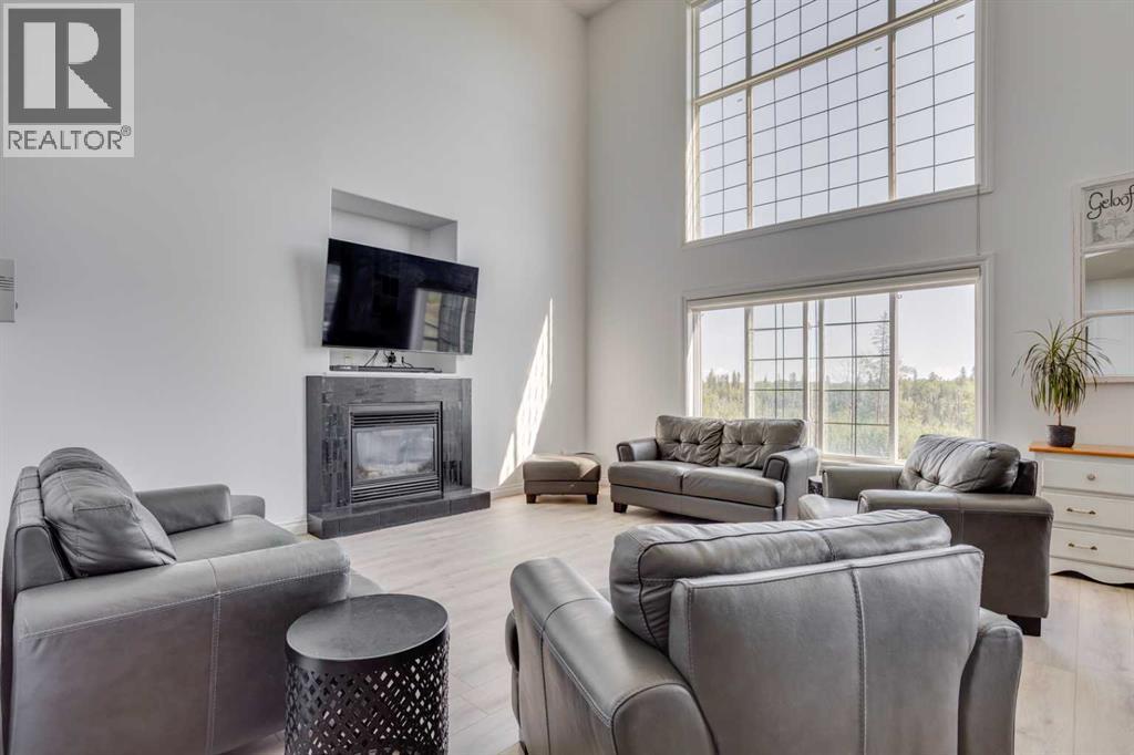 340 Killdeer Way, Fort Mcmurray, Alberta  T9K 0R3 - Photo 3 - A2263386