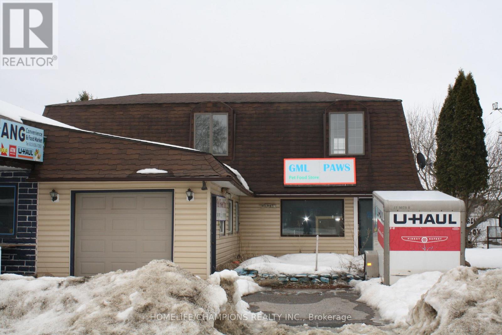 11 Old Portage Road, Prince Edward County, Ontario  K0K 1L0 - Photo 2 - X12859212