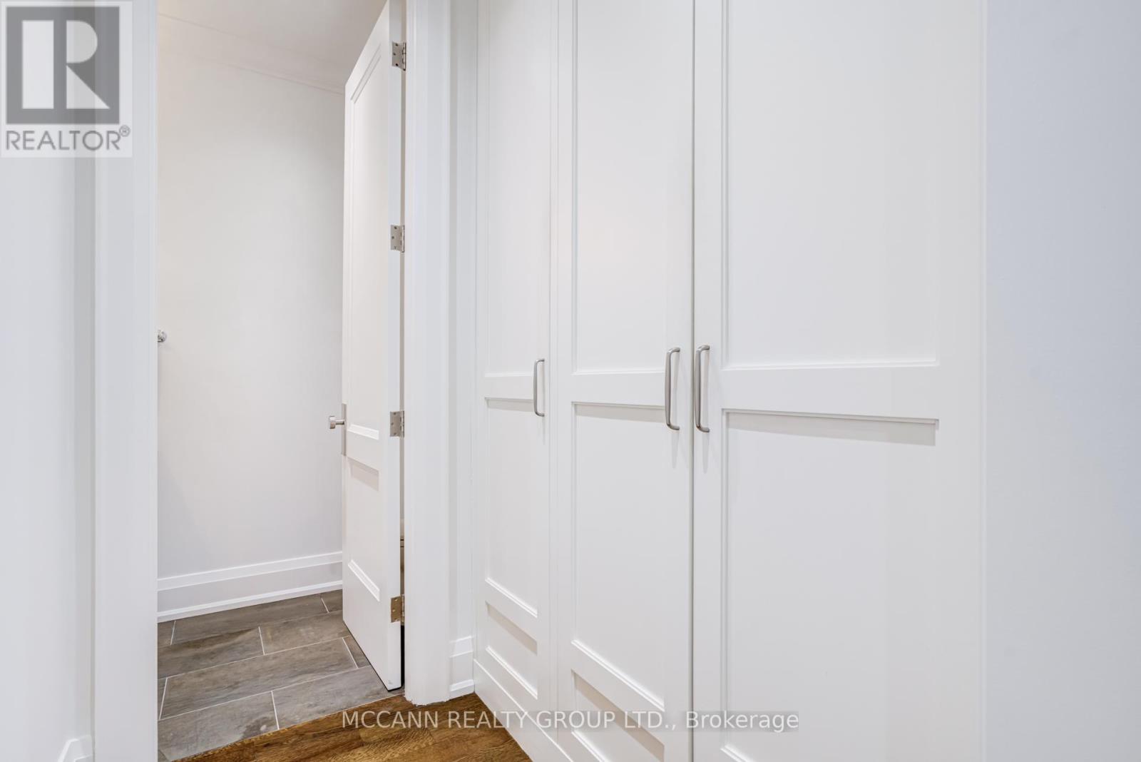 172 Hanna Road, Toronto (Leaside), Ontario  M4G 3N8 - Photo 15 - C12858772