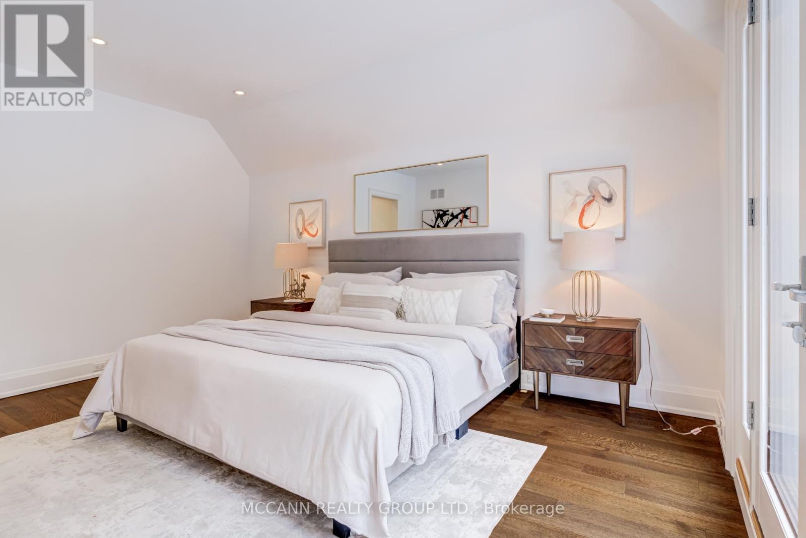 172 Hanna Road, Toronto (Leaside), Ontario  M4G 3N8 - Photo 25 - C12858772