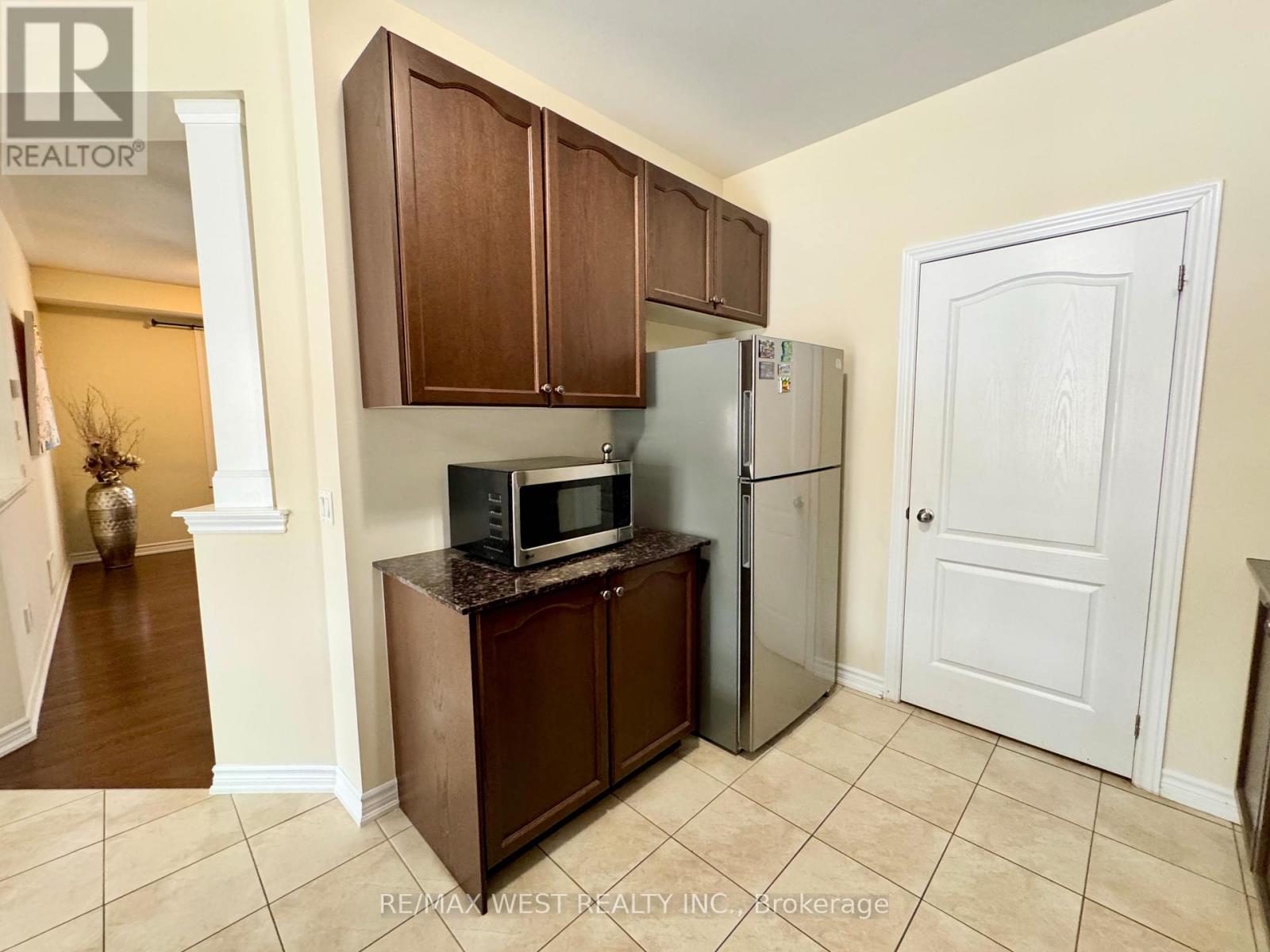 24 Maple Cider Street, Caledon, Ontario  L7C 4B8 - Photo 19 - W12859210