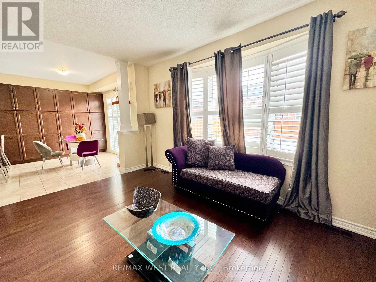 24 Maple Cider Street, Caledon, Ontario  L7C 4B8 - Photo 10 - W12859210