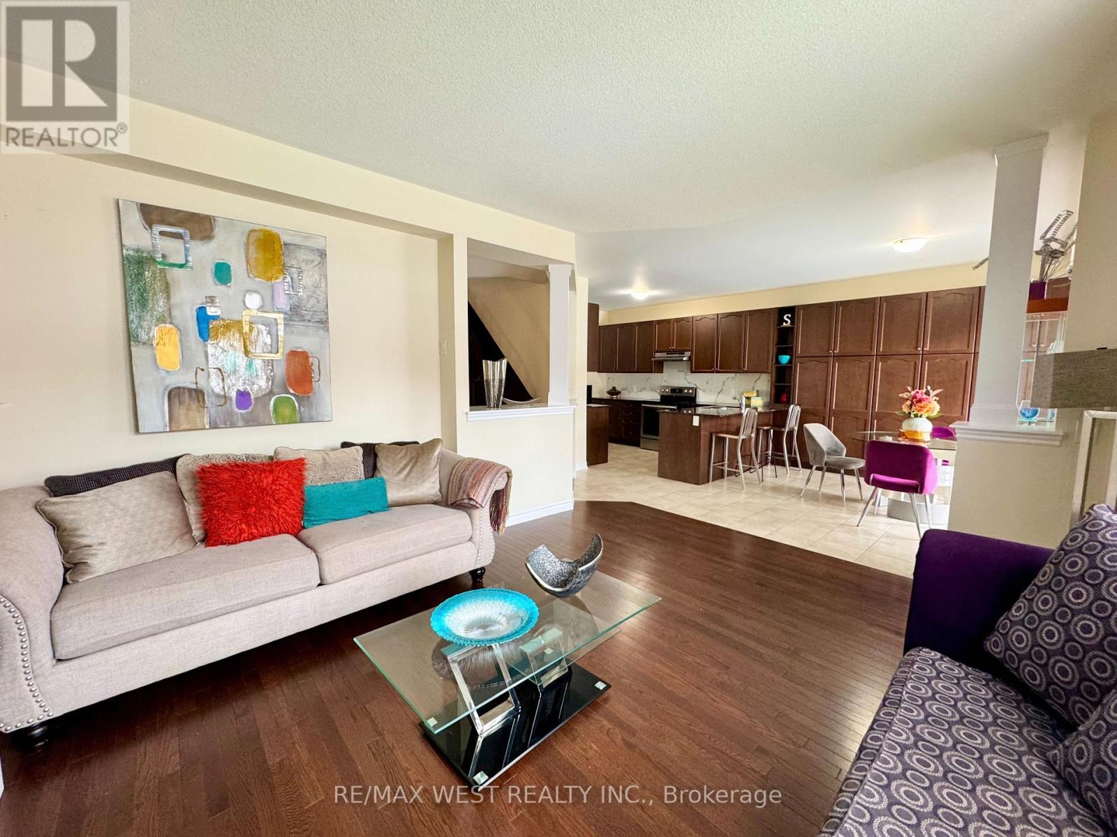 24 Maple Cider Street, Caledon, Ontario  L7C 4B8 - Photo 11 - W12859210