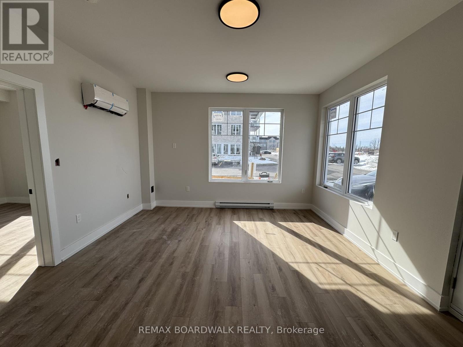 110 - 5874 Cr #19 Road, North Grenville, Ontario  K0G 1J0 - Photo 8 - X12859222