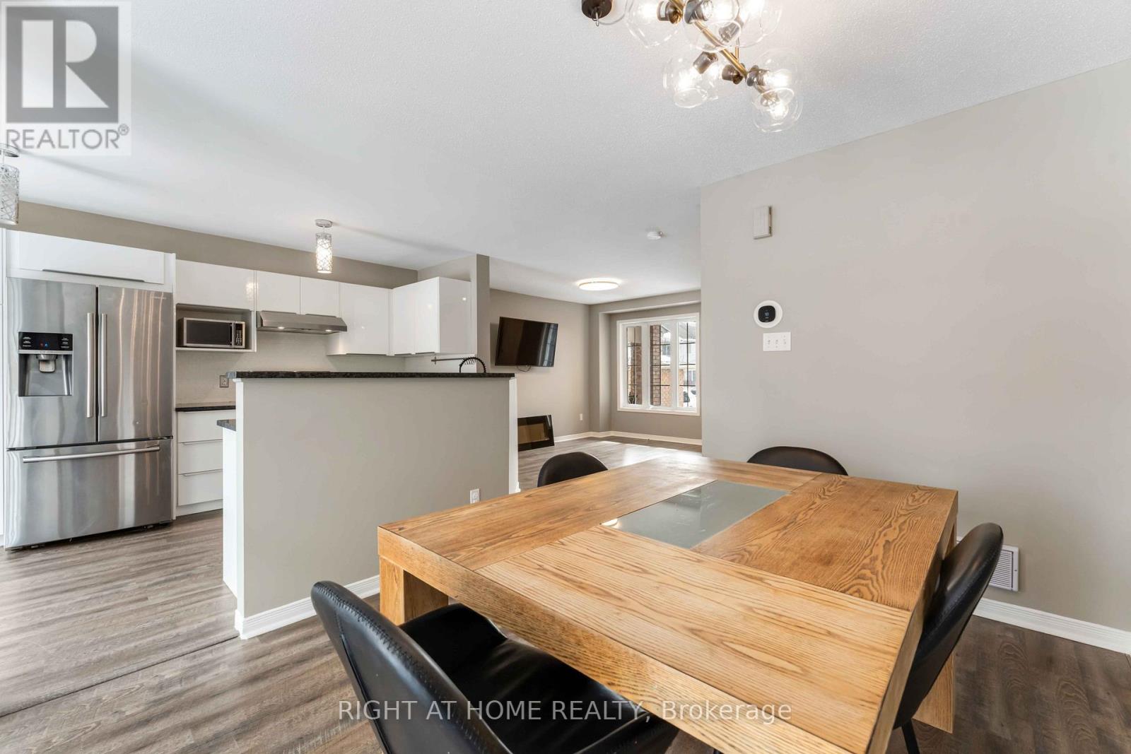 123 Kinross Private, Ottawa, Ontario  K2K 3P9 - Photo 15 - X12859242