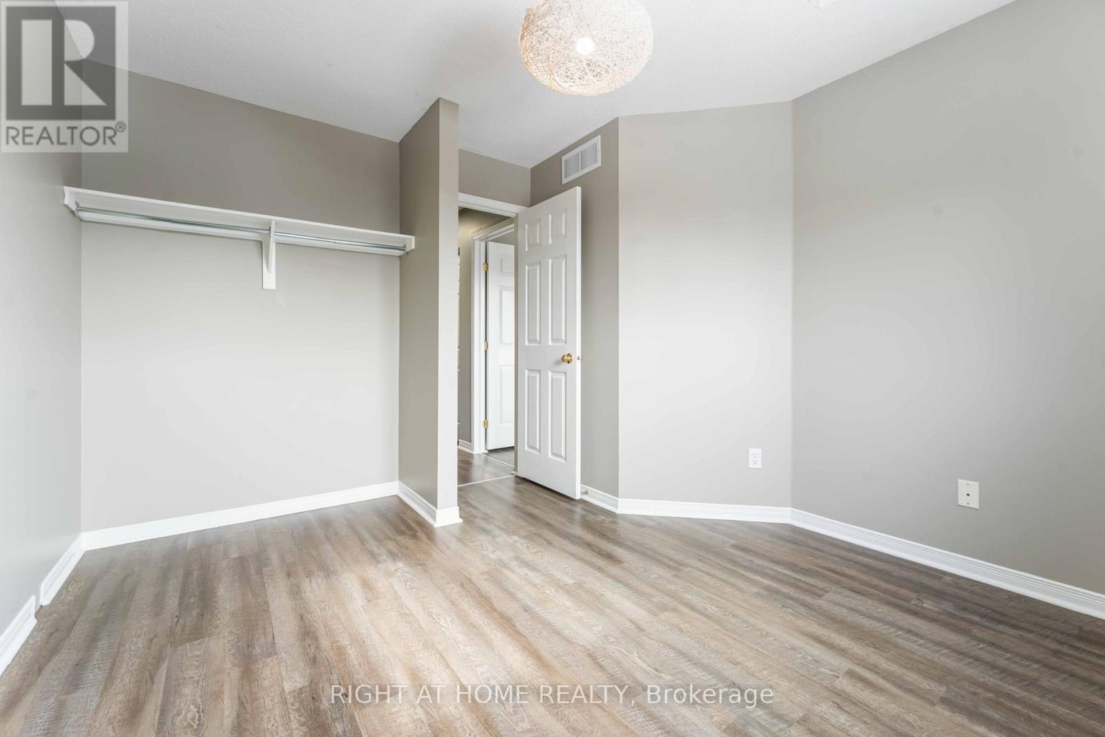 123 Kinross Private, Ottawa, Ontario  K2K 3P9 - Photo 29 - X12859242