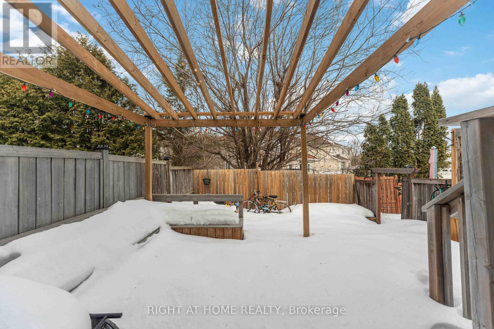 123 Kinross Private, Ottawa, Ontario  K2K 3P9 - Photo 35 - X12859242