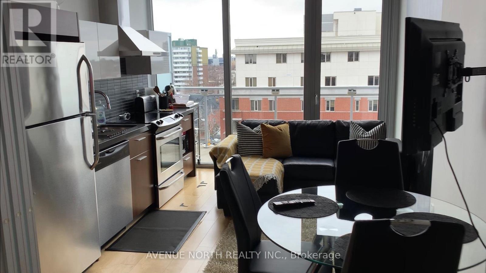 938 - 340 Mcleod Street, Ottawa, Ontario  K2P 1A9 - Photo 3 - X12859250