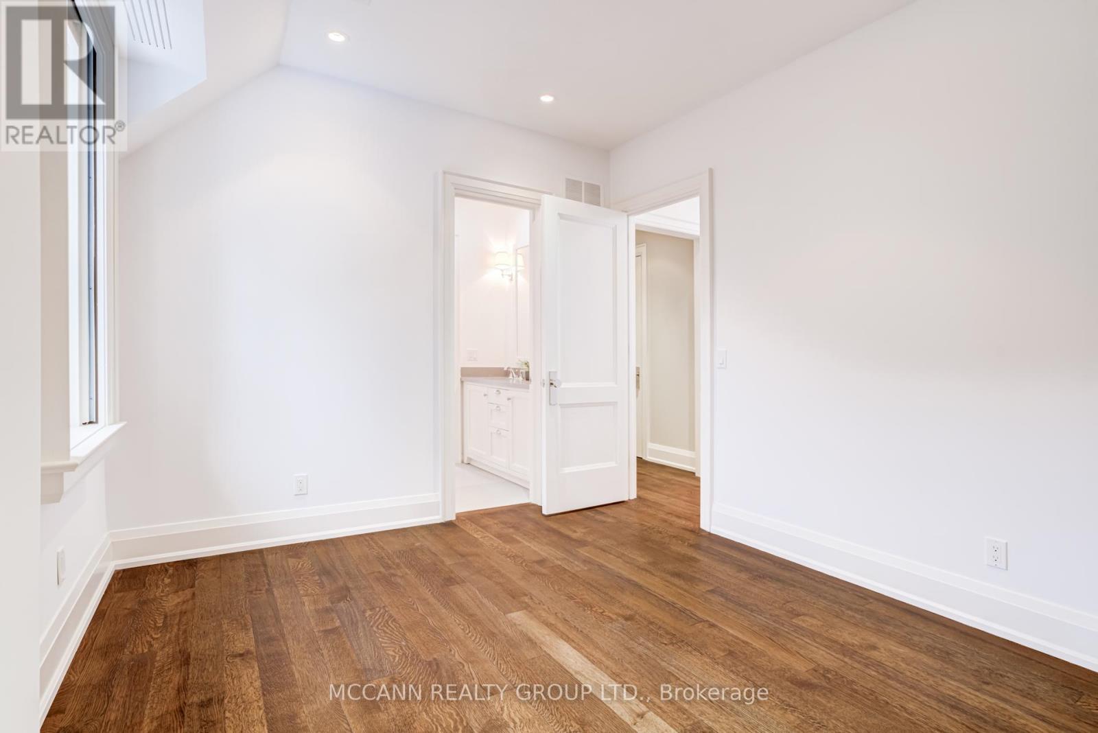 172 Hanna Road, Toronto (Leaside), Ontario  M4G 3N8 - Photo 36 - C12858772