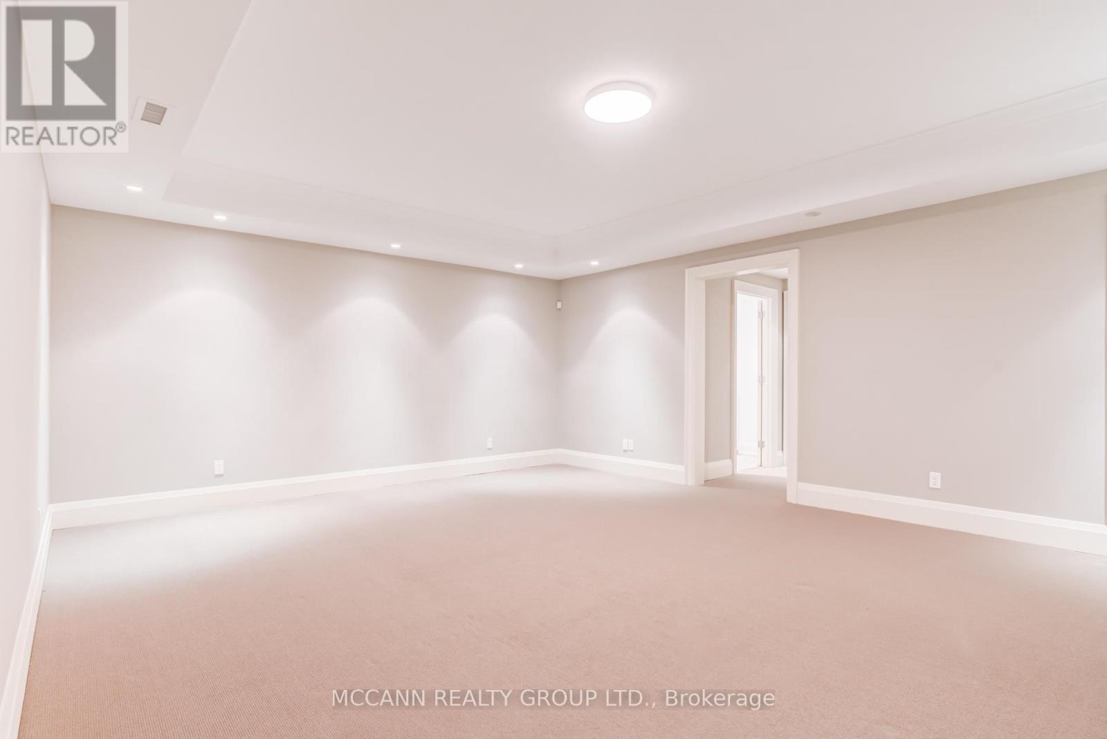 172 Hanna Road, Toronto (Leaside), Ontario  M4G 3N8 - Photo 39 - C12858772