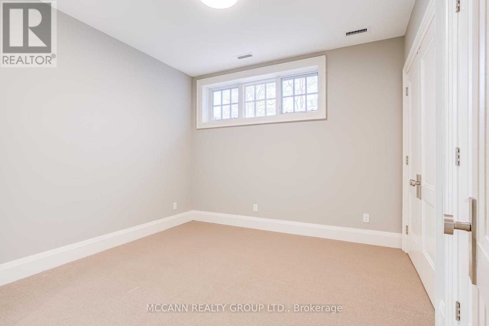 172 Hanna Road, Toronto (Leaside), Ontario  M4G 3N8 - Photo 41 - C12858772