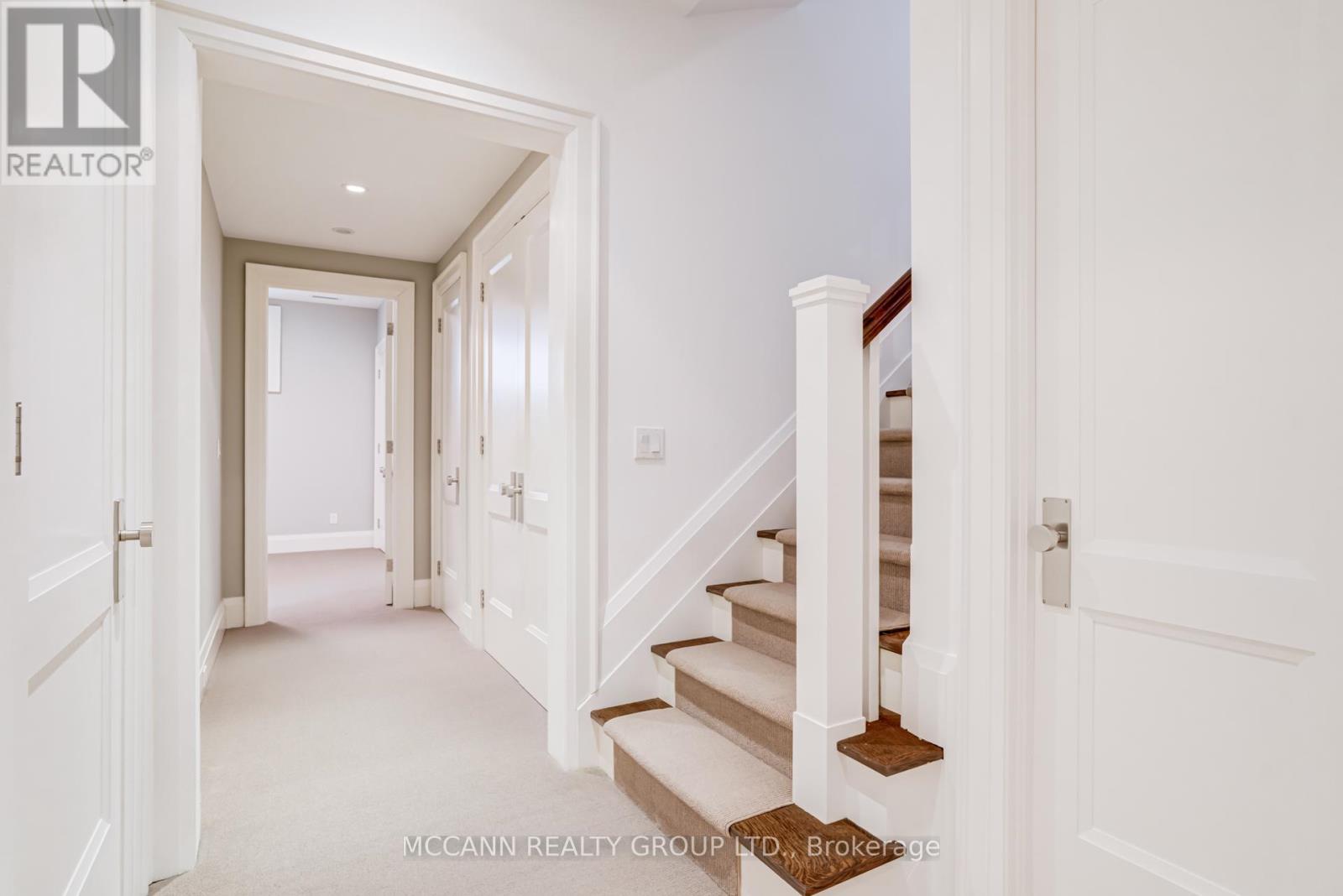 172 Hanna Road, Toronto (Leaside), Ontario  M4G 3N8 - Photo 44 - C12858772