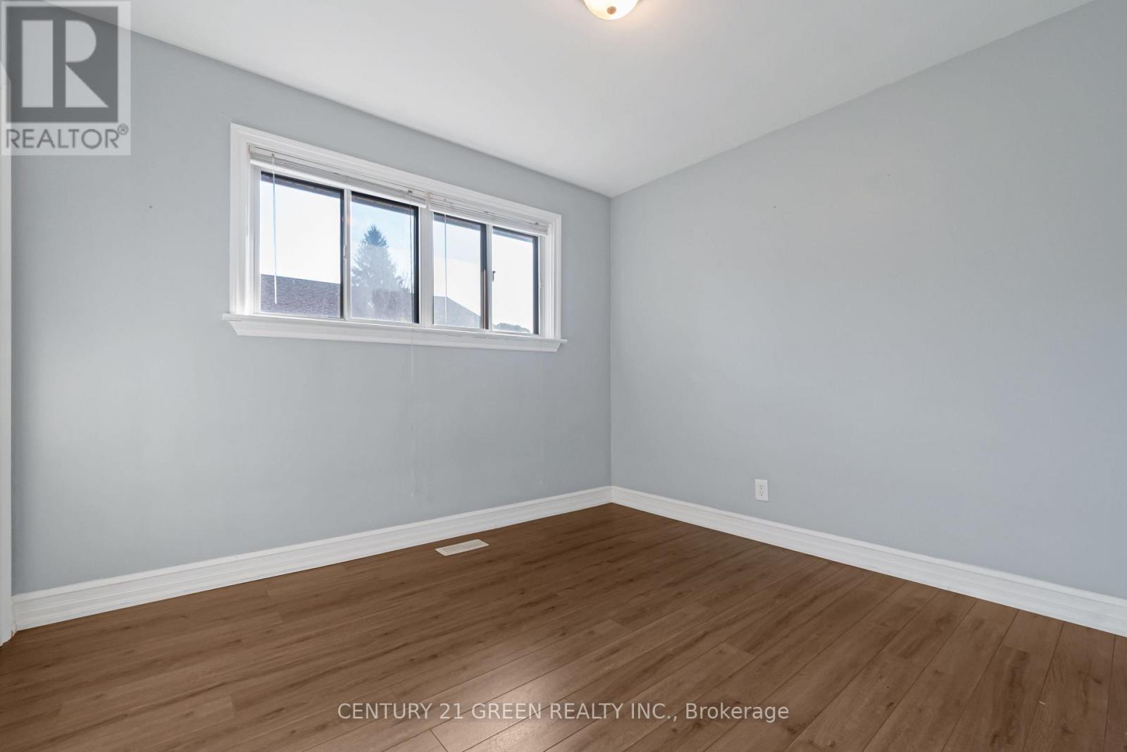 1303 Bunnell Drive, Burlington (Mountainside), Ontario  L7P 2E2 - Photo 14 - W12785134