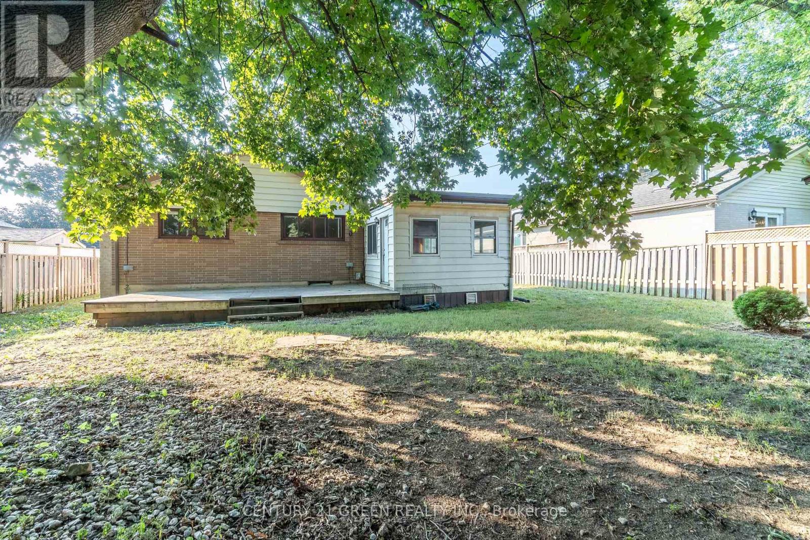 1303 Bunnell Drive, Burlington (Mountainside), Ontario  L7P 2E2 - Photo 23 - W12785134