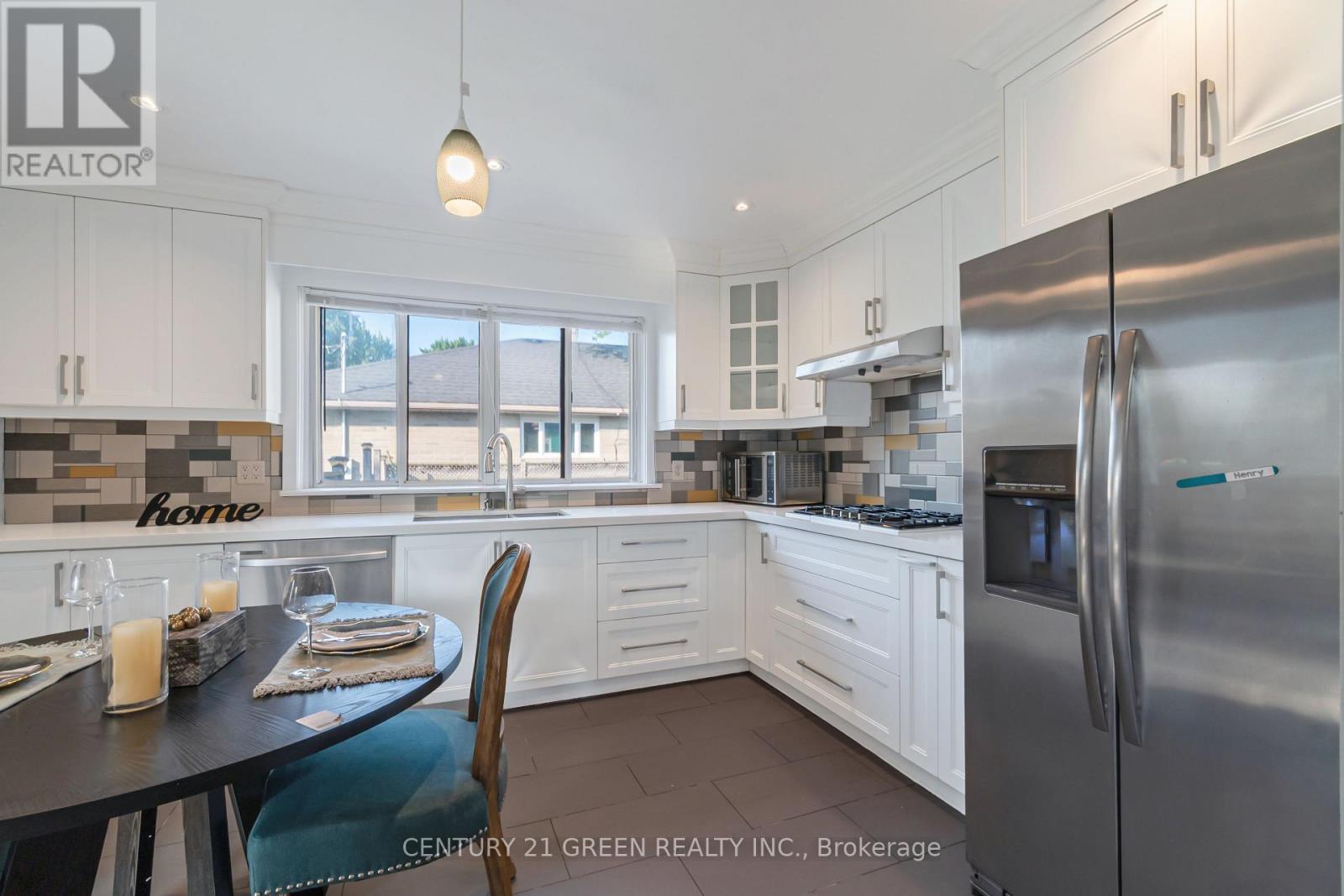 1303 Bunnell Drive, Burlington (Mountainside), Ontario  L7P 2E2 - Photo 12 - W12785134