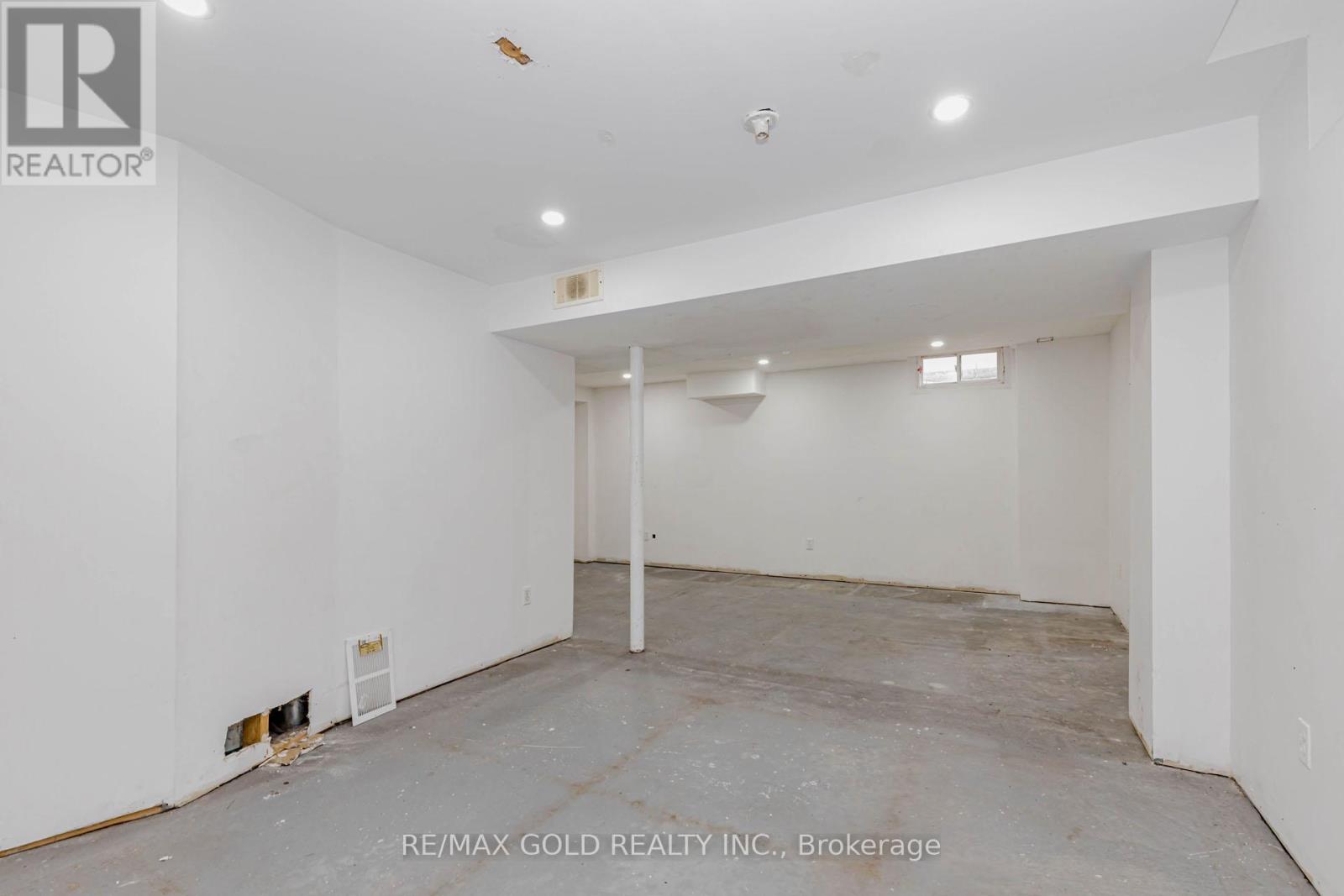 64 Mossgrove Crescent, Brampton, Ontario  L7A 3E6 - Photo 43 - W12856634