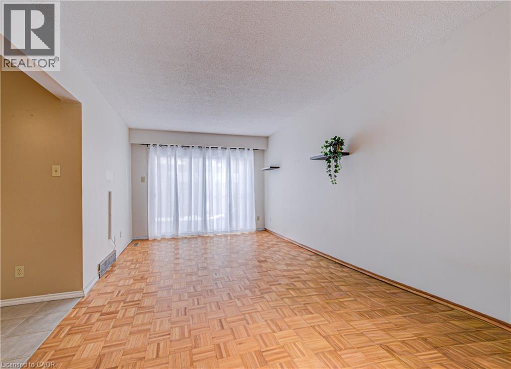 46 Cedarwoods Crescent Unit# 6, Kitchener, Ontario  N2C 2L7 - Photo 4 - 40810275