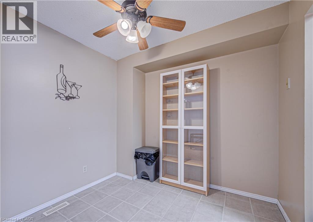 46 Cedarwoods Crescent Unit# 6, Kitchener, Ontario  N2C 2L7 - Photo 7 - 40810275