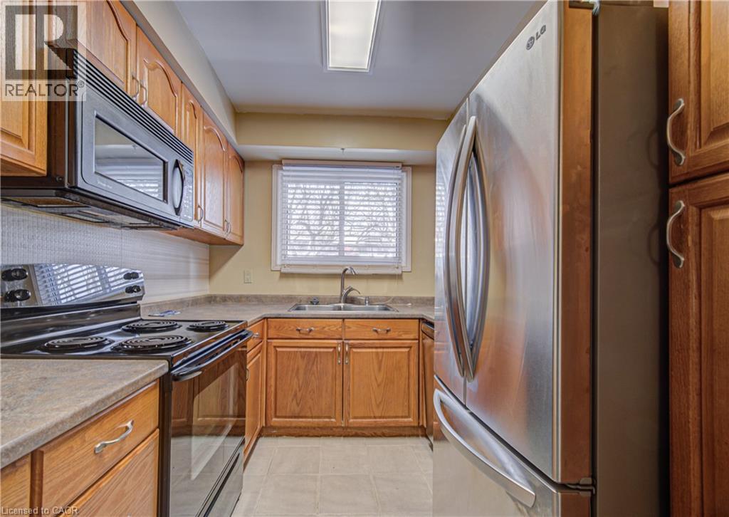 46 Cedarwoods Crescent Unit# 6, Kitchener, Ontario  N2C 2L7 - Photo 9 - 40810275