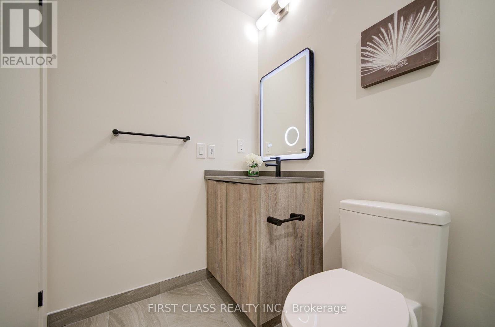 1604 - 181 Sterling Road, Toronto, Ontario  M6R 2B2 - Photo 31 - C12859240