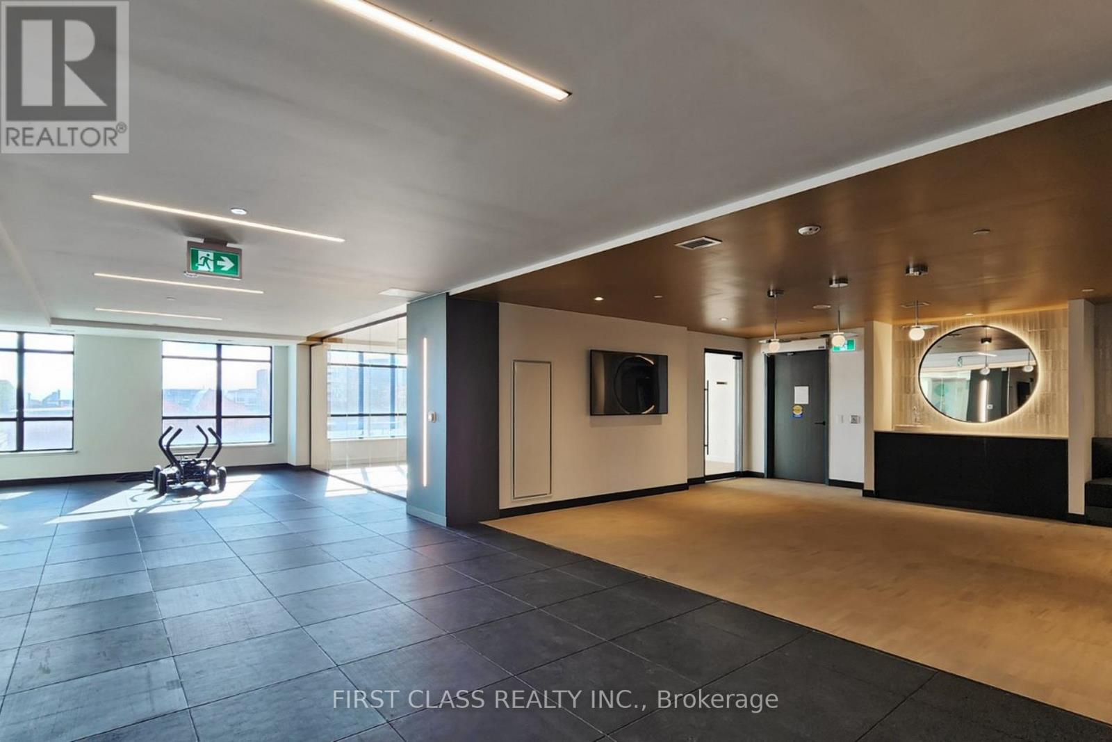 1604 - 181 Sterling Road, Toronto, Ontario  M6R 2B2 - Photo 32 - C12859240