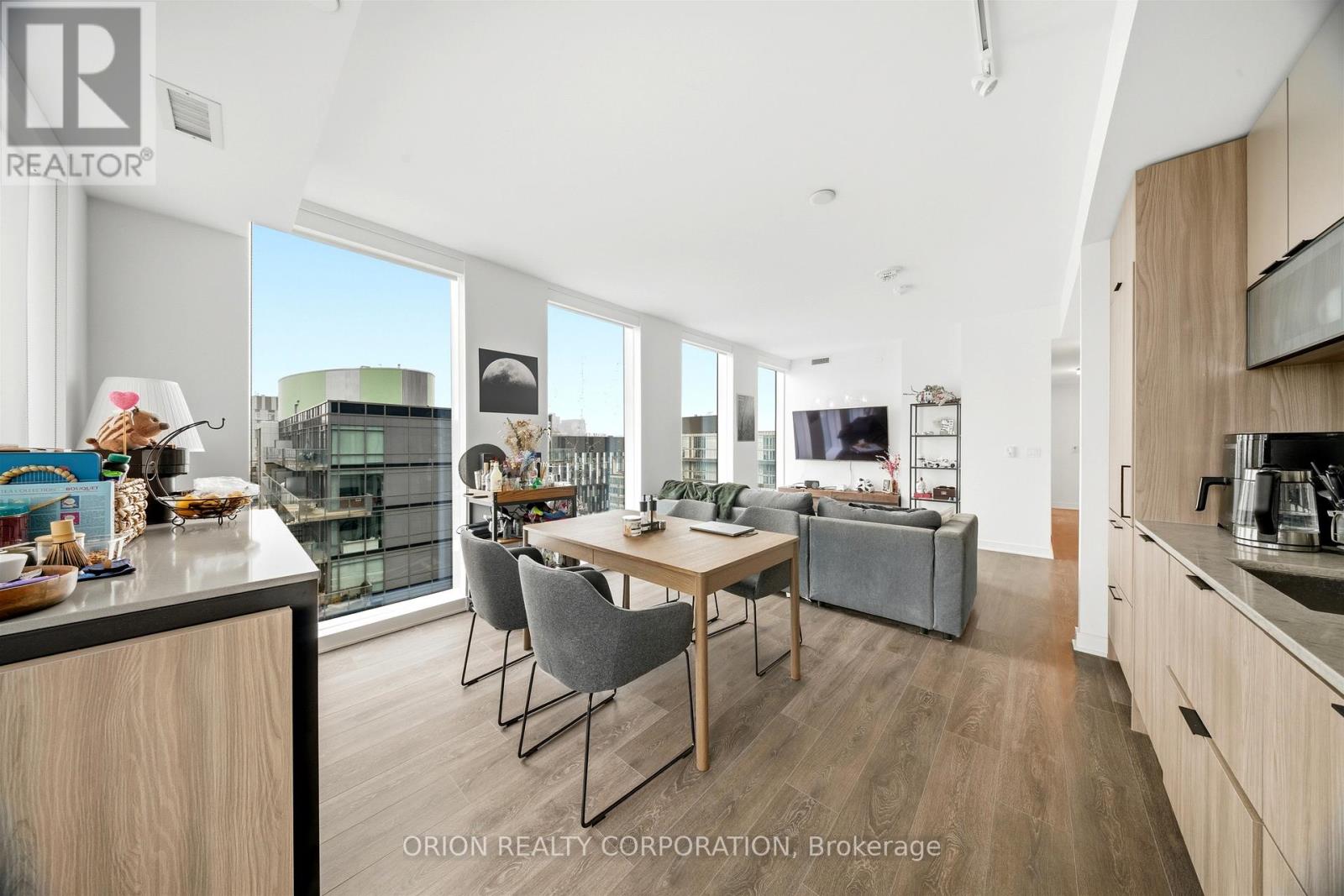 N1102 - 35 Rolling Mills Road N, Toronto, Ontario  M5A 0V6 - Photo 4 - C12859256