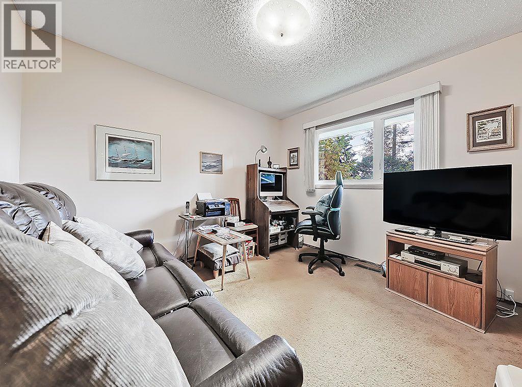 9432 Almond Crescent Se, Calgary, Alberta  T2J 1B6 - Photo 17 - A2291560