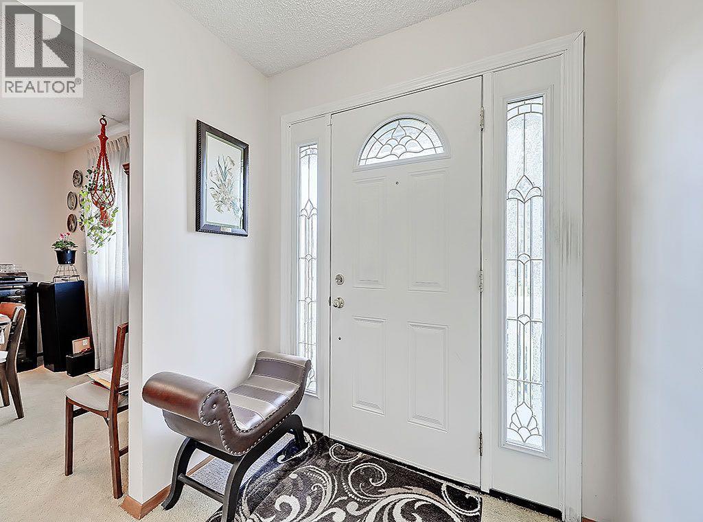 9432 Almond Crescent Se, Calgary, Alberta  T2J 1B6 - Photo 2 - A2291560