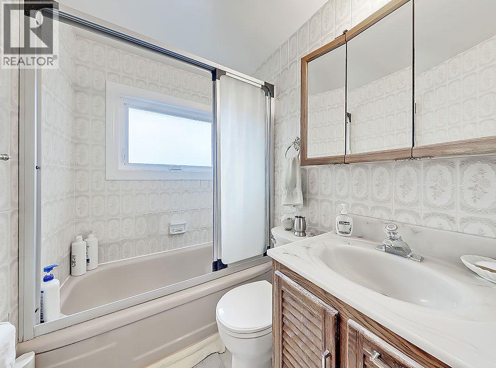 9432 Almond Crescent Se, Calgary, Alberta  T2J 1B6 - Photo 22 - A2291560