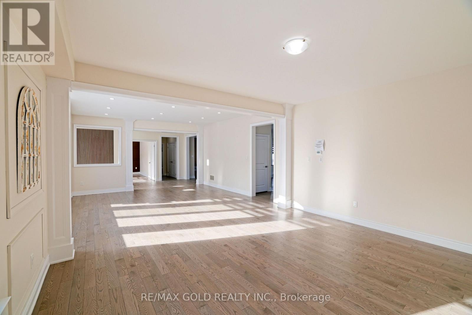 10 Stewart Crescent, Essa (Thornton), Ontario  L0L 2N0 - Photo 10 - N12859246