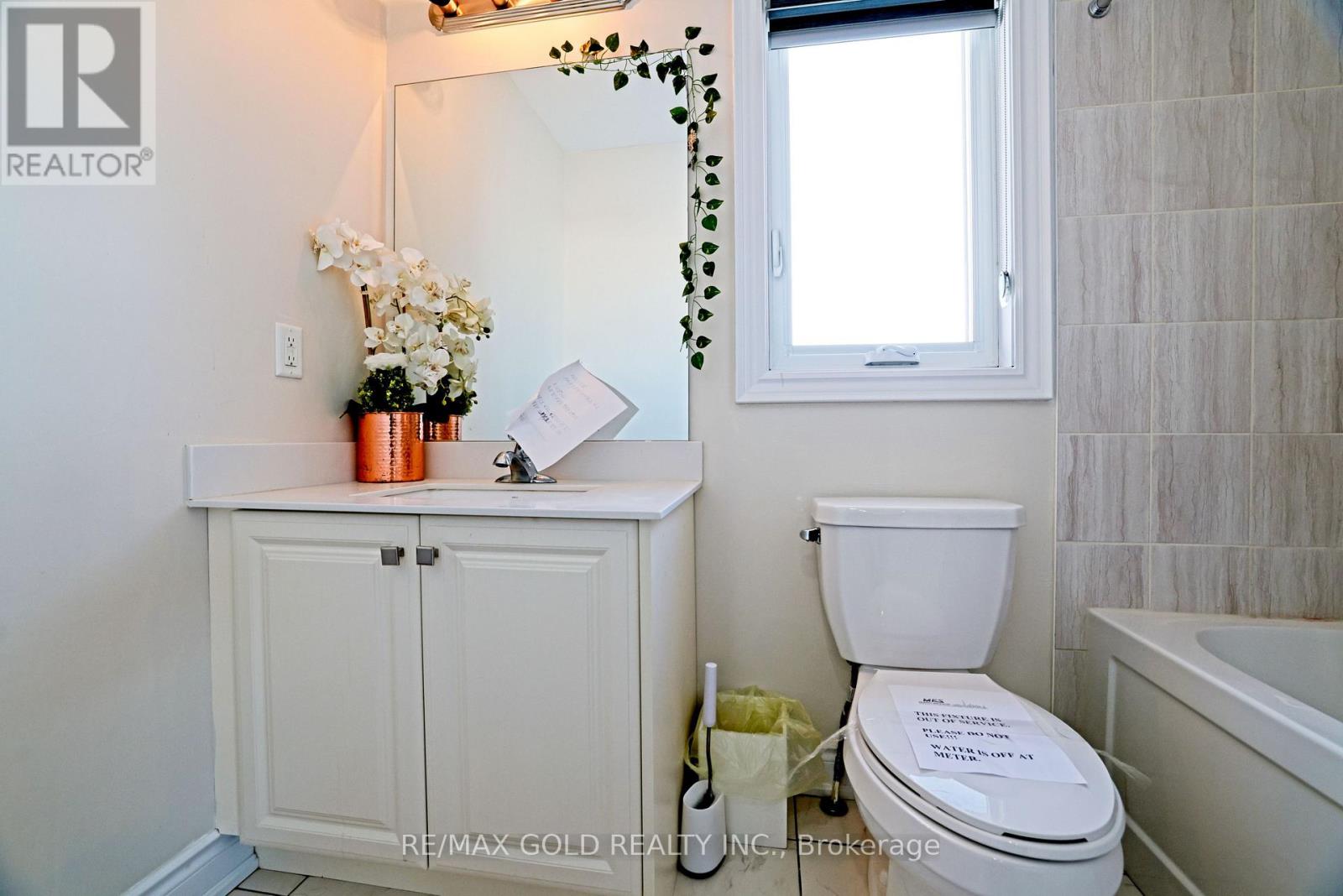 10 Stewart Crescent, Essa (Thornton), Ontario  L0L 2N0 - Photo 25 - N12859246