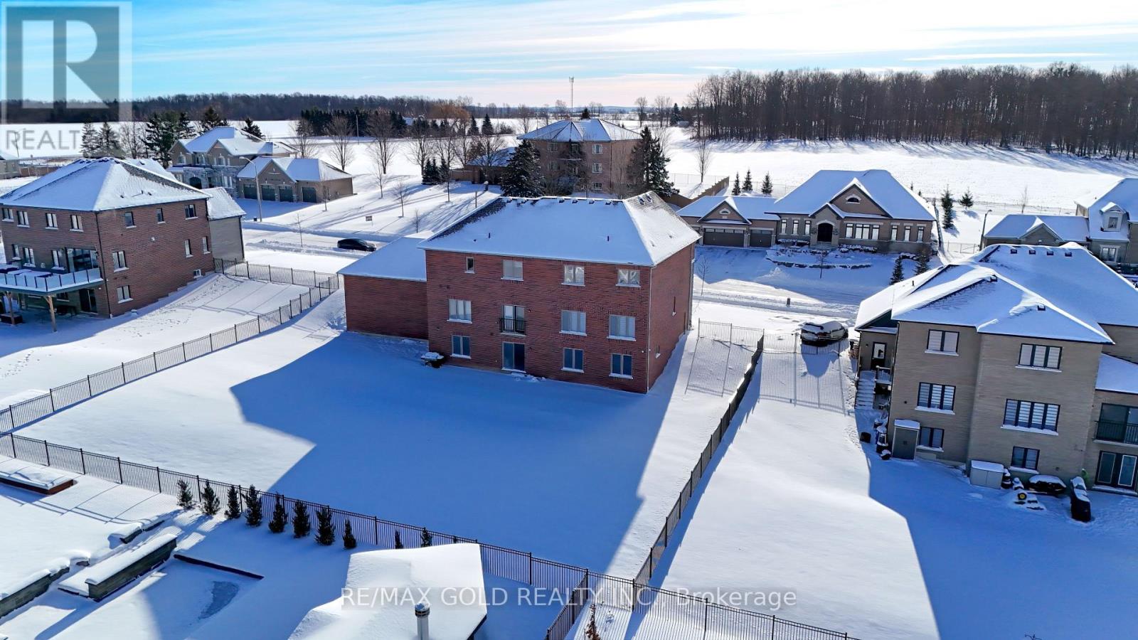 10 Stewart Crescent, Essa (Thornton), Ontario  L0L 2N0 - Photo 45 - N12859246