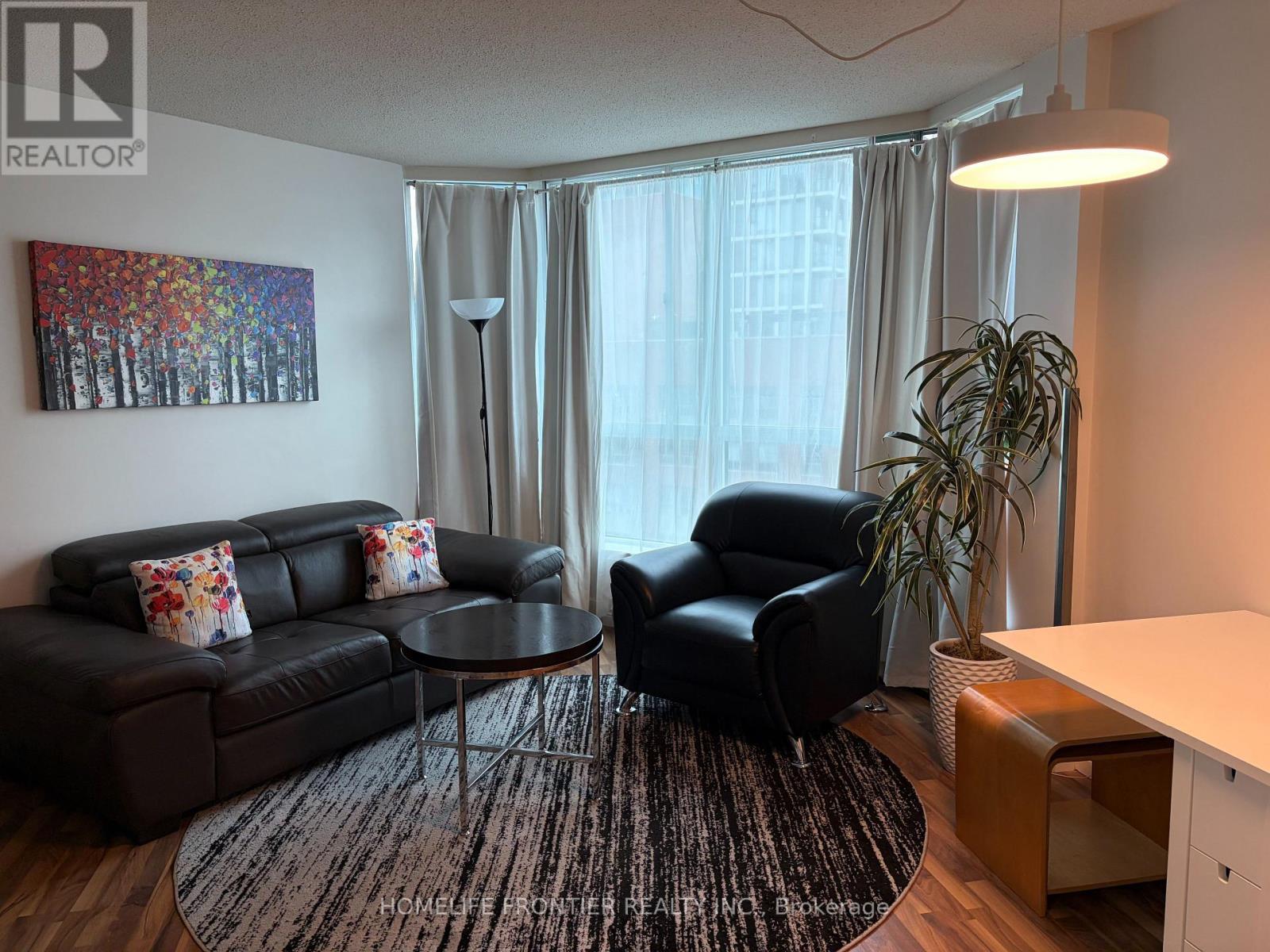 1710 - 38 Elm Street S, Toronto (Bay Street Corridor), Ontario  M5G 2K5 - Photo 6 - C12859216