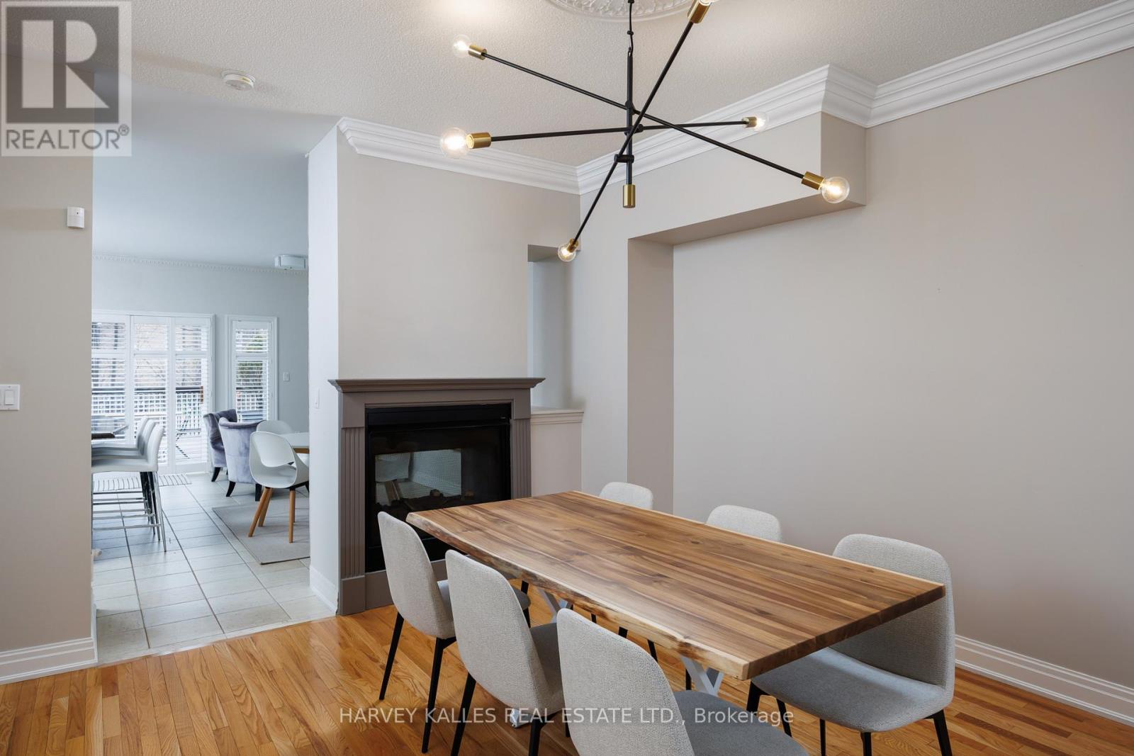 157 St Lawrence Drive, Mississauga (Port Credit), Ontario  L5G 4V2 - Photo 11 - W12859232