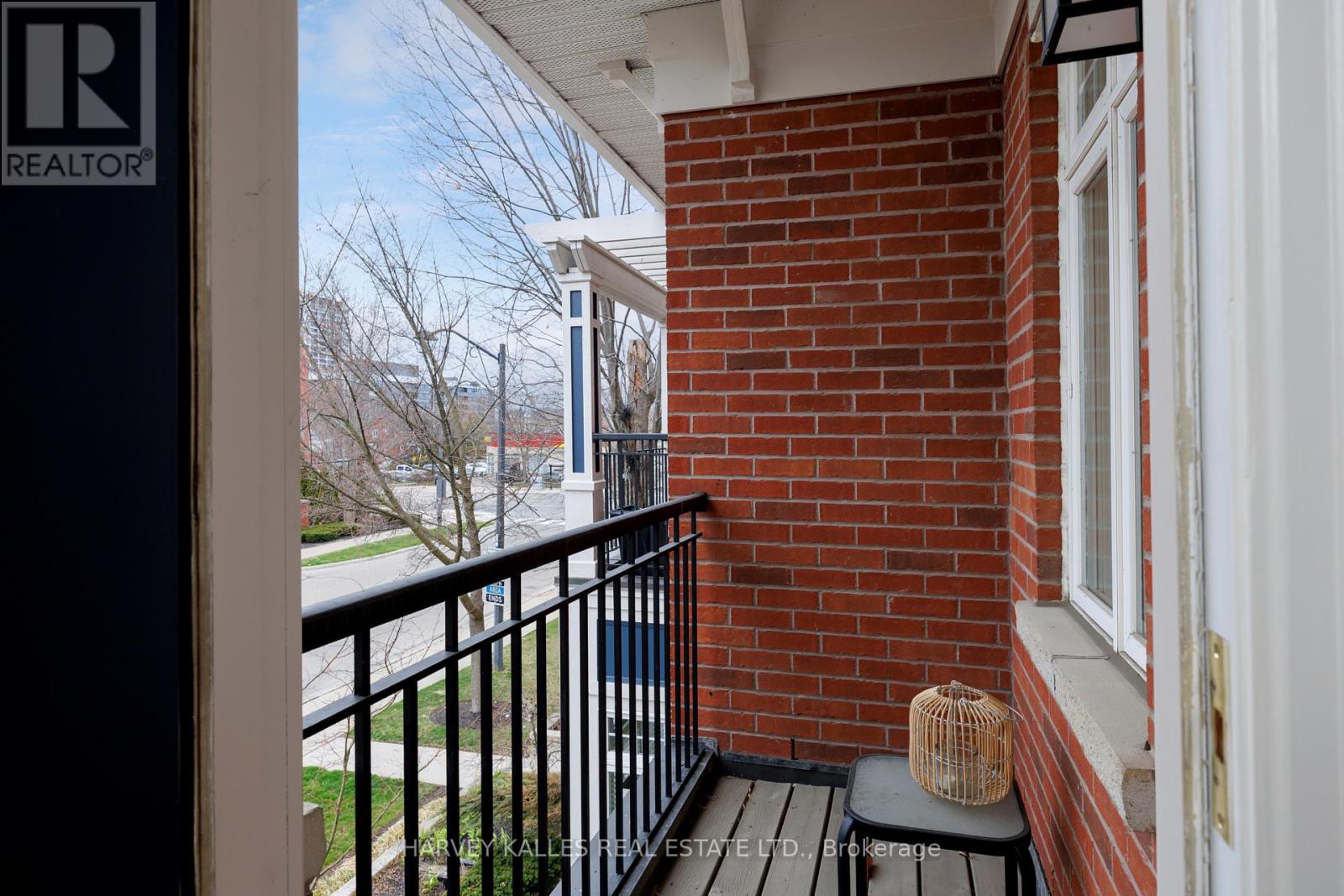 157 St Lawrence Drive, Mississauga (Port Credit), Ontario  L5G 4V2 - Photo 29 - W12859232