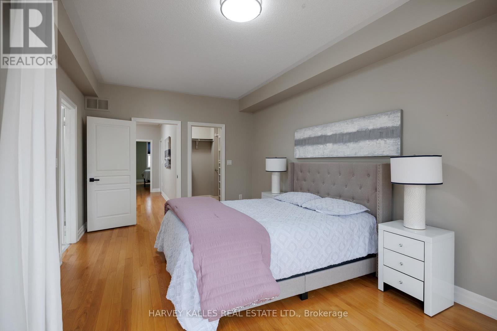 157 St Lawrence Drive, Mississauga (Port Credit), Ontario  L5G 4V2 - Photo 30 - W12859232