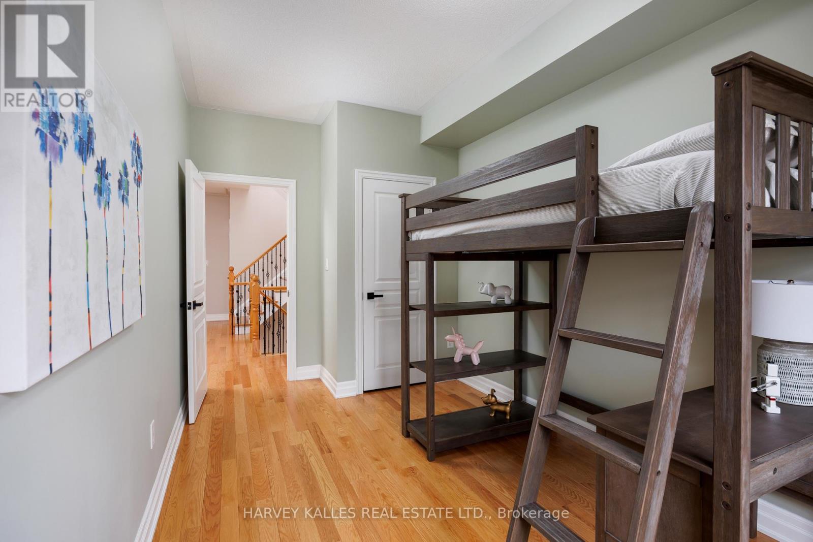 157 St Lawrence Drive, Mississauga (Port Credit), Ontario  L5G 4V2 - Photo 41 - W12859232