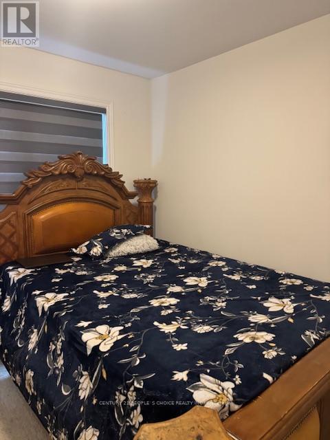 41 Folcroft Street, Brampton, Ontario  L6Y 0B6 - Photo 4 - W12859262