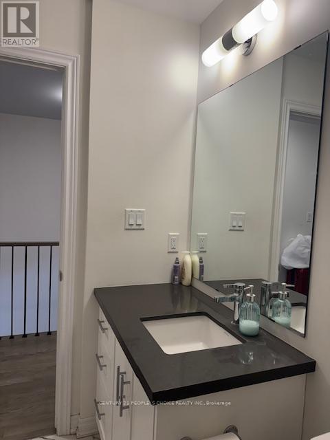 41 Folcroft Street, Brampton, Ontario  L6Y 0B6 - Photo 9 - W12859262